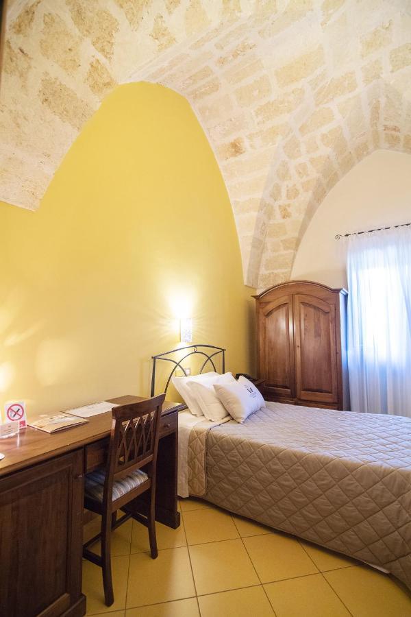 Laurito Resort & Spa Oria  Εξωτερικό φωτογραφία