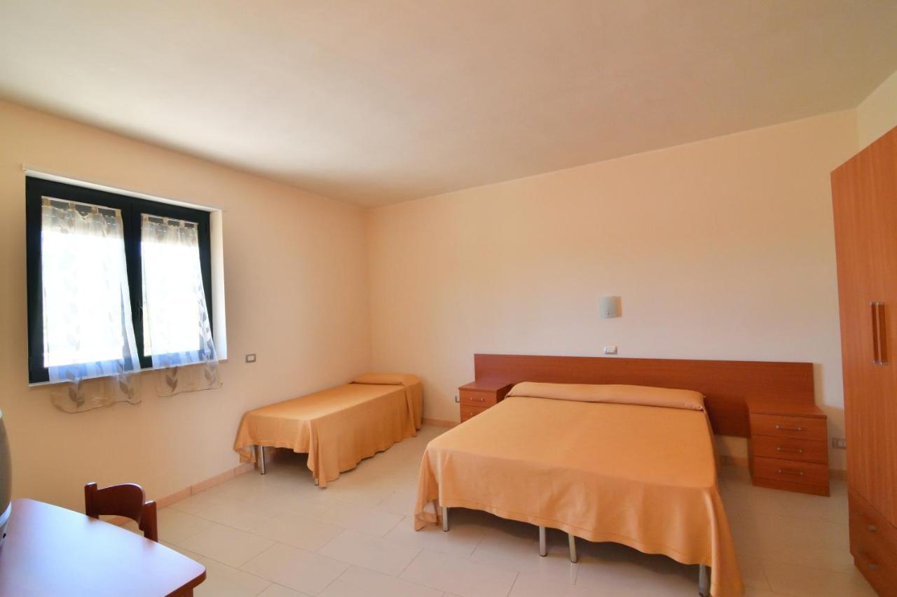 Laurito Resort & Spa Oria  Εξωτερικό φωτογραφία